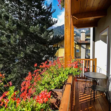 クランポン ホテル