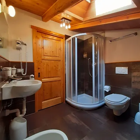 クランポン 3* クールマイユール