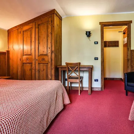 Готель Crampon 3*