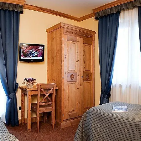 Crampon Otel 3*