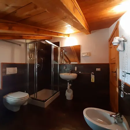 Crampon Hotel 3*