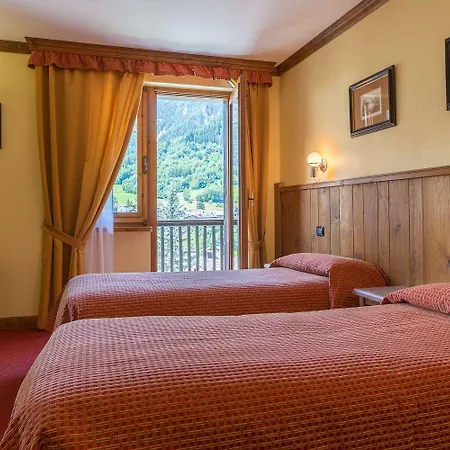 Hotel Crampon 3*
