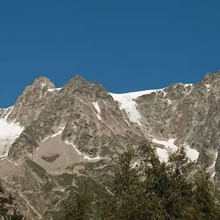 Hotel Crampon 3*